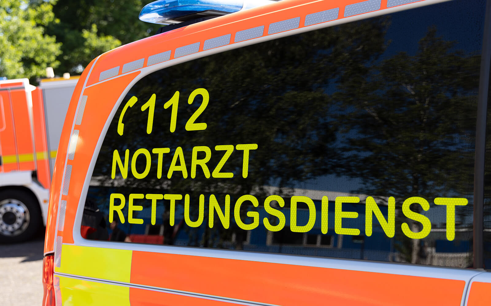 Rettungsdienst Stormarn Detailaufnahme Notarztfahrzeug